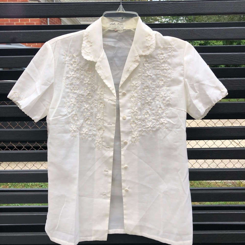 Vintage Embroidered Short Sleeve Blouse